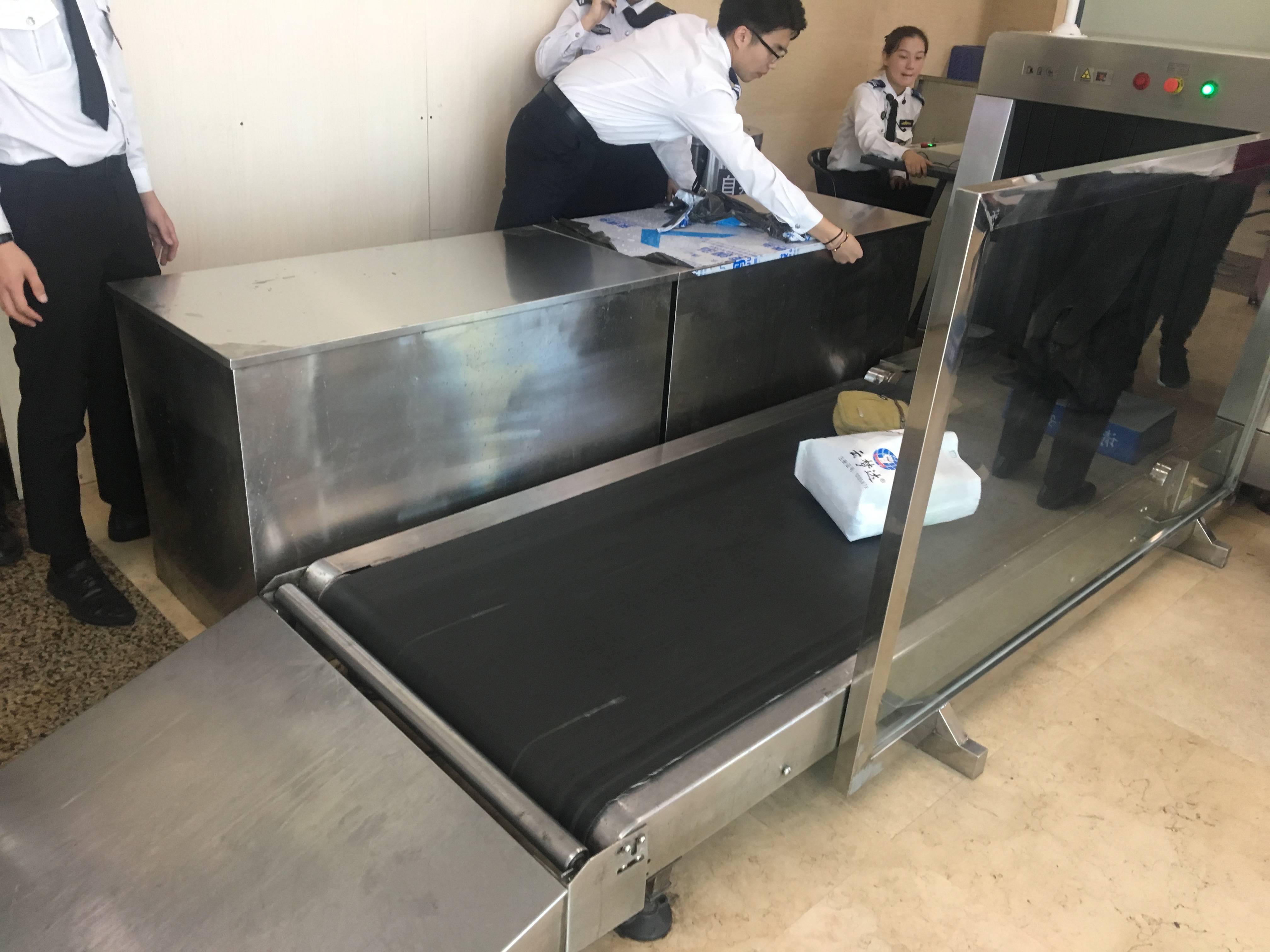 安检桌